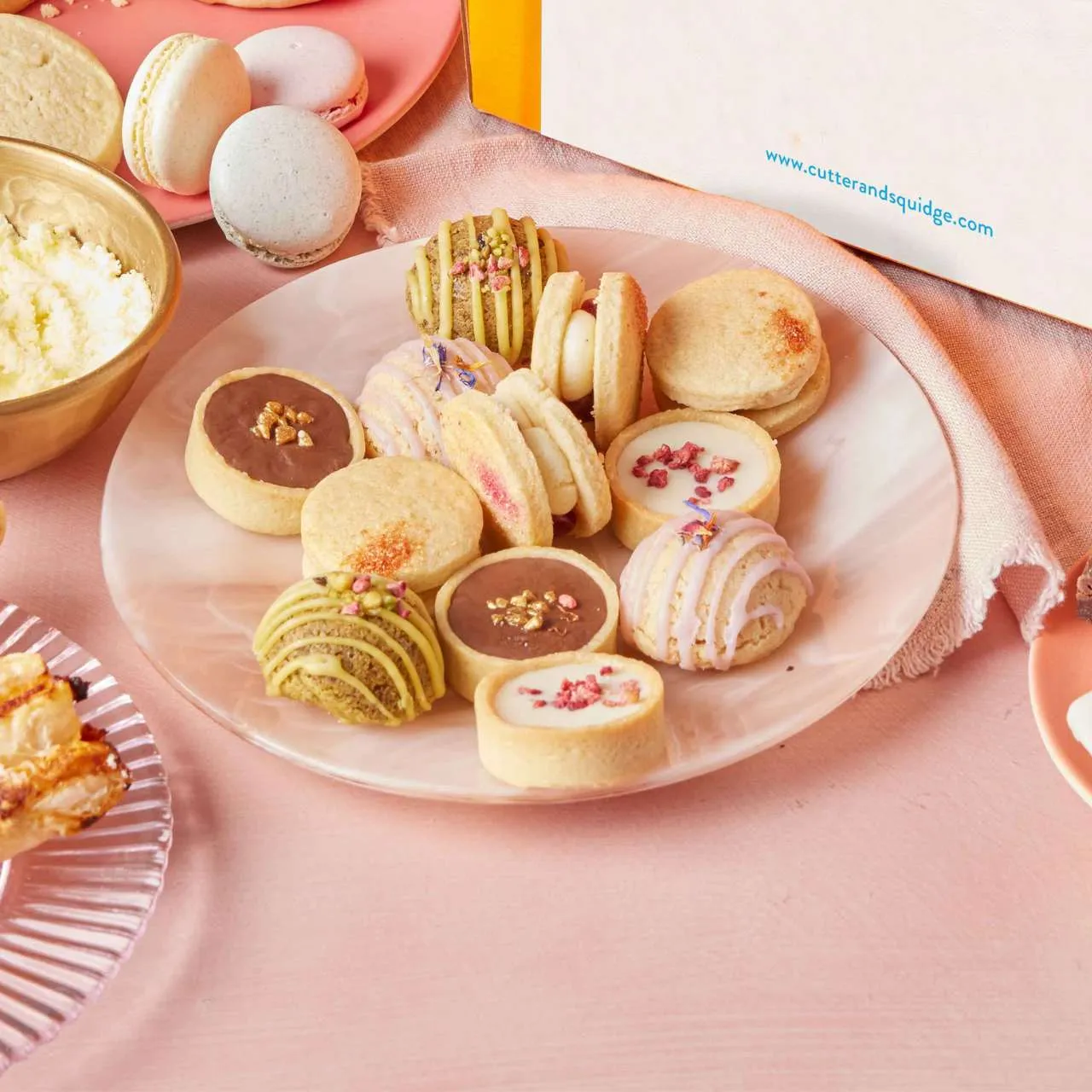 Mother's Day Dessert Bites Gift Box with English Sparkling Wine